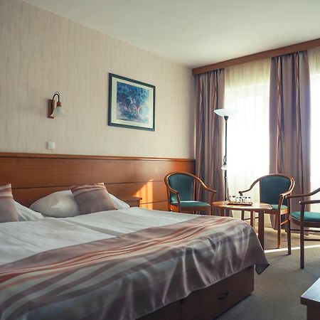 Hotel Panorama Balatongyörök Exterior foto